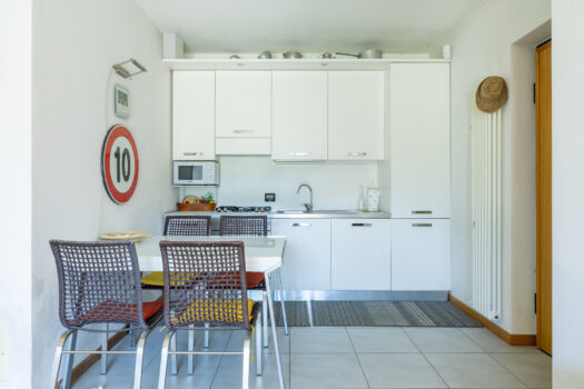 Three-room apartment with garden in Tremezzina – residence with swimming pool