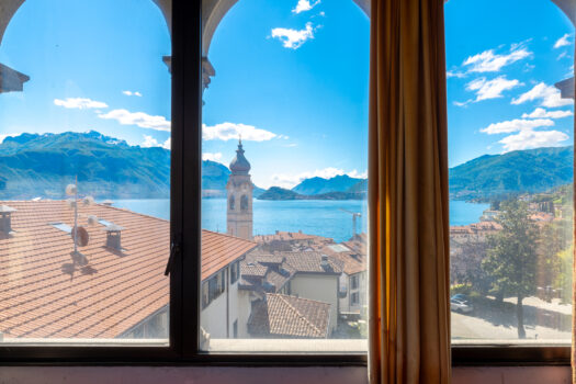 Historic villa in the centre of Menaggio – stunning lake view