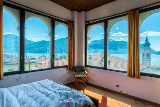 Historic villa in the centre of Menaggio – stunning lake view