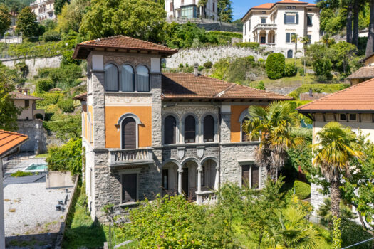 Historic villa in the centre of Menaggio – stunning lake view