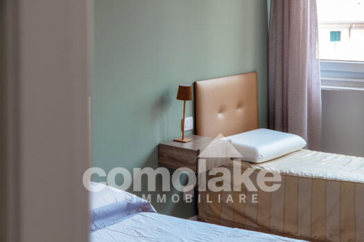Central Cernobbio apartment with a terrace