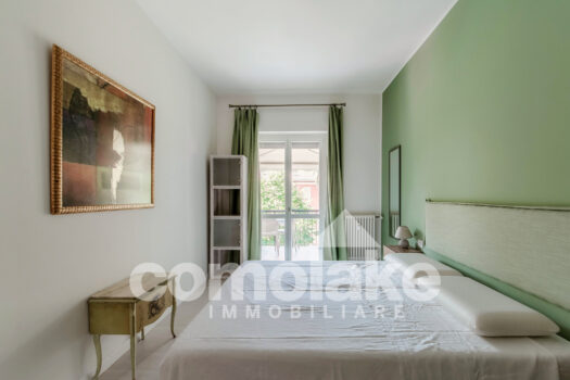 Central Cernobbio apartment with a terrace