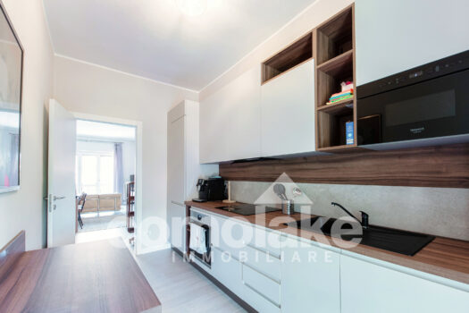 Central Cernobbio apartment with a terrace