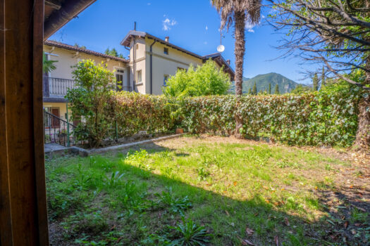 Three-room apartment with garden in Menaggio – near the centre