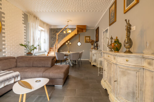 House with garden in Gravedona ed Uniti – completely renovated