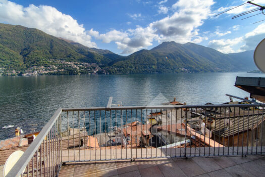 Lakeside home with a spacious terrace