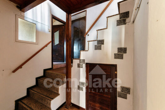 Lakeside home with a spacious terrace