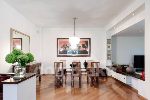 Independent villa with spacious garden