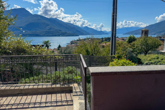 Three-room apartment with lake view in Gravedona – near the centre