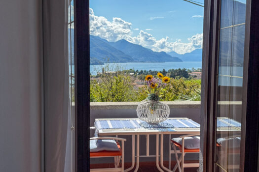 Three-room apartment with lake view in Gravedona – near the centre
