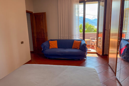 Three-room apartment with lake view in Gravedona – near the centre
