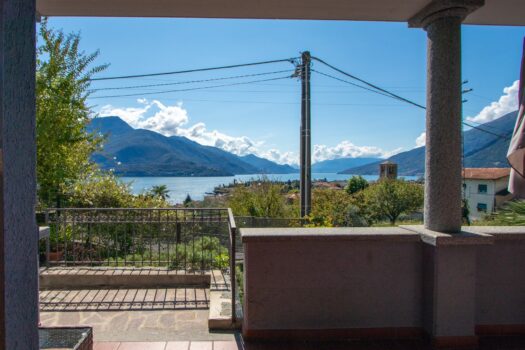 Three-room apartment with lake view in Gravedona – near the centre