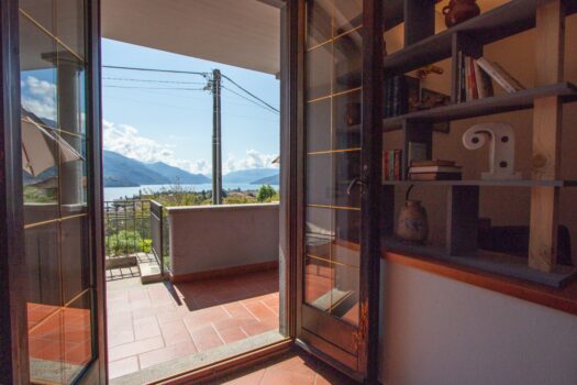 Three-room apartment with lake view in Gravedona – near the centre