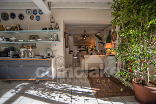 Villa facing the lake with boathouse in Moltrasio