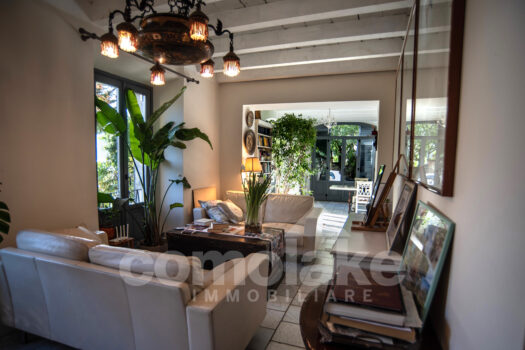 Villa facing the lake with private boathouse in Moltrasio