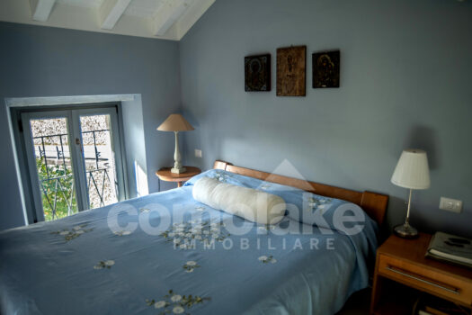 Villa facing the lake with boathouse in Moltrasio