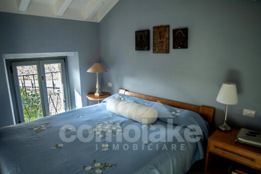 Villa facing the lake with private boathouse in Moltrasio