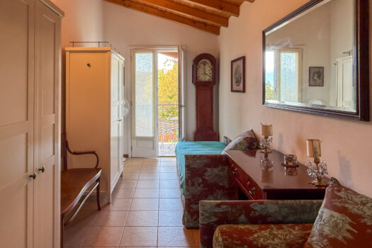 Small villa with garden in Tremezzina – stunning lake view