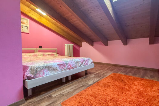 Apartment in a residence with swimming pool in Pianello del Lario – lake view