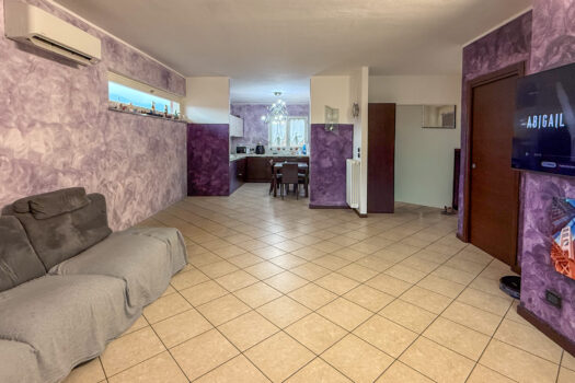 Small villa with garden in Pianello del Lario – lake view