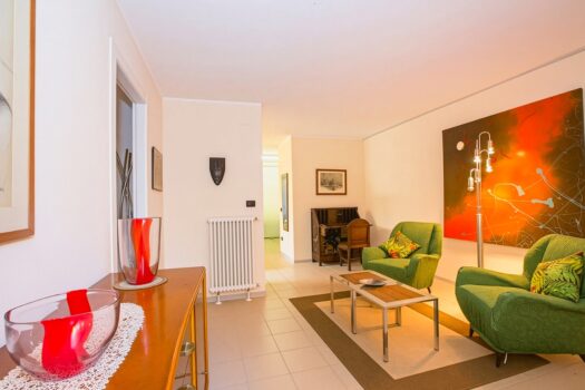 Small villa with garden in Tremezzina – stunning lake view