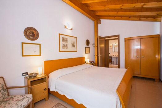 Small villa with garden in Tremezzina – stunning lake view