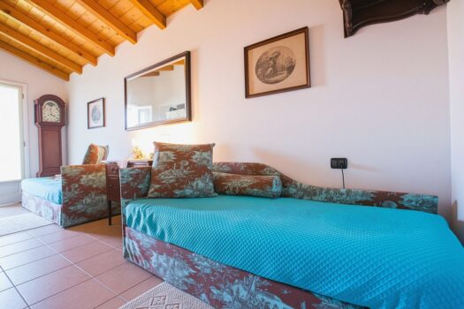 Small villa with garden in Tremezzina – stunning lake view