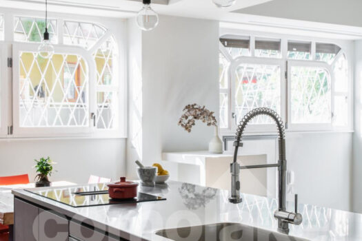 Open-plan apartment in a historic villa in downtown Cernobbio