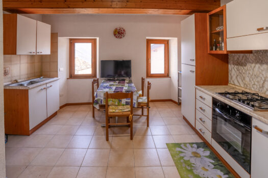 Renovated rustic house in Musso – in an historic village with lake views