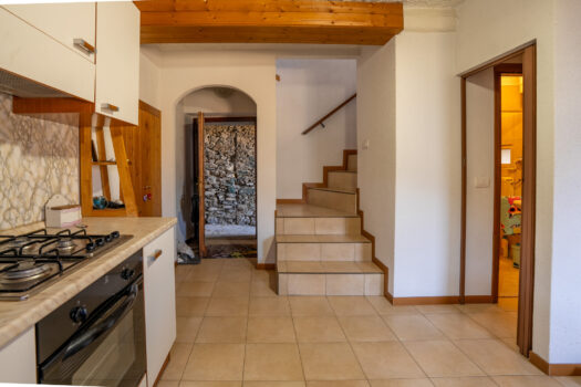 Renovated rustic house in Musso – in an historic village with lake views