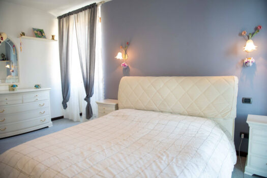 Large apartment in Pianello del Lario – lake view