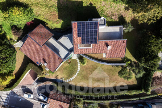 Modern villa with garden and lake view in Cernobbio