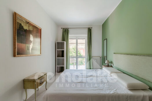 Central Cernobbio apartment with a terrace