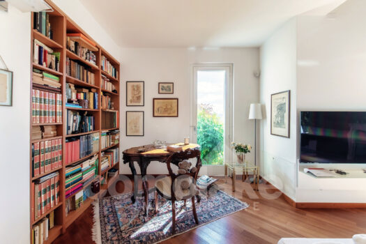 Modern villa with garden and lake view in Cernobbio