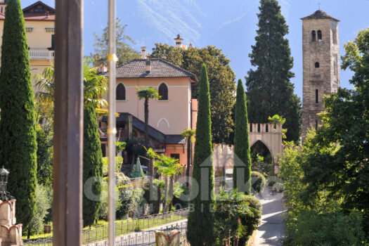 Historic house with terrace and garden in Moltrasio