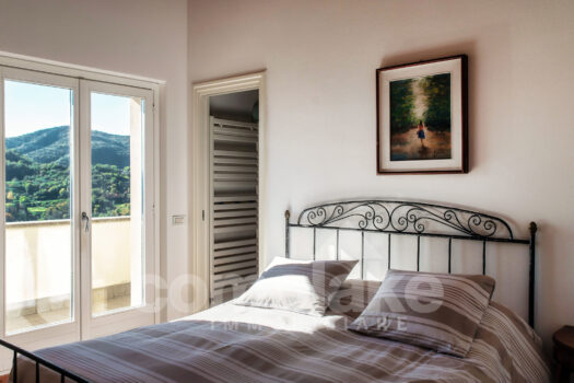 Modern villa with garden and lake view in Cernobbio