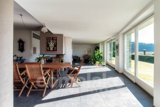 Modern villa with garden and lake view in Cernobbio