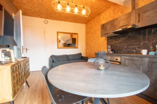 Two-room apartment near the lake in Tremezzina – garage