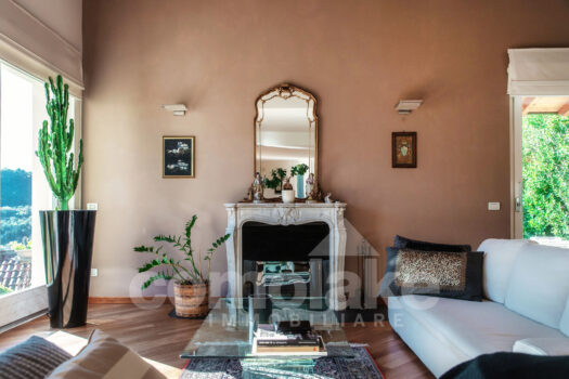 Modern villa with garden and lake view in Cernobbio