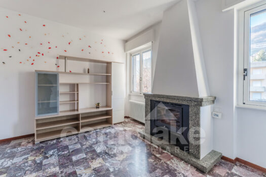 Apartment near Cernobbio with balcony and box