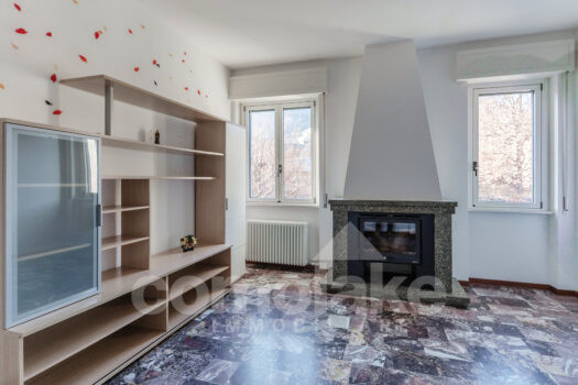 Apartment near Cernobbio with balcony and box