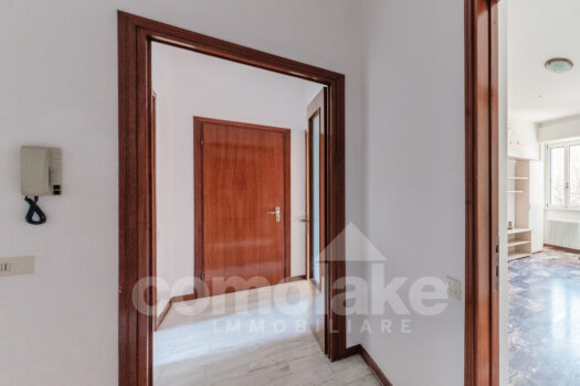 Apartment near Cernobbio with balcony and box