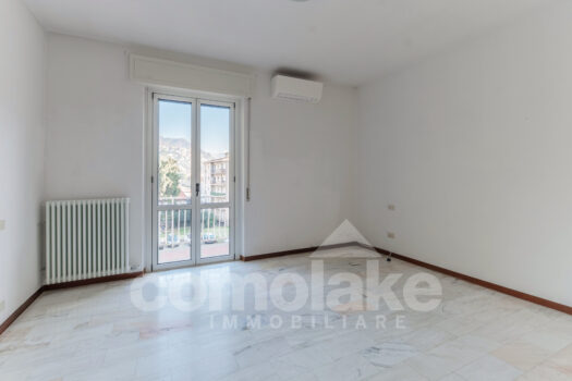 Apartment near Cernobbio with balcony and box