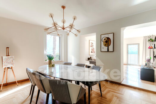 Detached house with a garden and lake view in Carate Urio