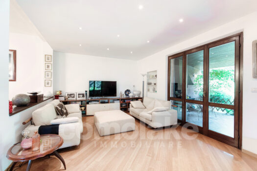 Independent villa with spacious garden in San Fermo Della Battaglia