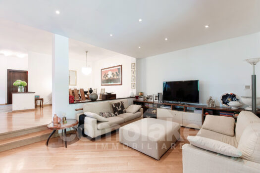 Independent villa with spacious garden in San Fermo Della Battaglia