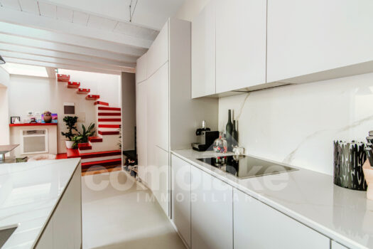 Detached house with a garden and lake view in Carate Urio