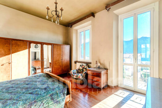 Classic villa with a large garden in Cernobbio