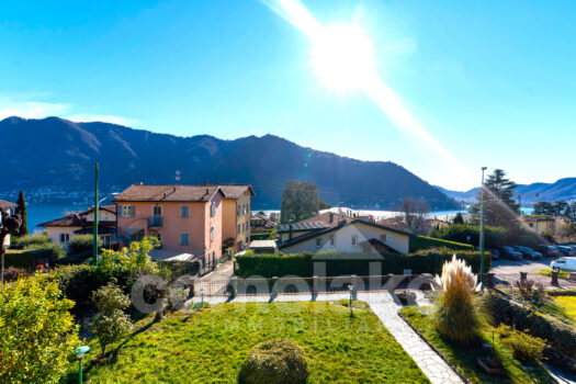 Classic villa with a large garden in Cernobbio