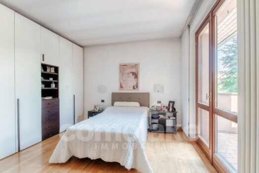 Independent villa with spacious garden in San Fermo Della Battaglia